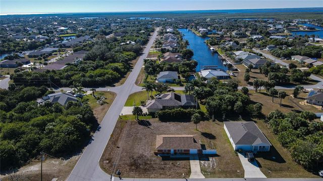 17207 SEASHORE AVENUE, Port Charlotte, FL 33948