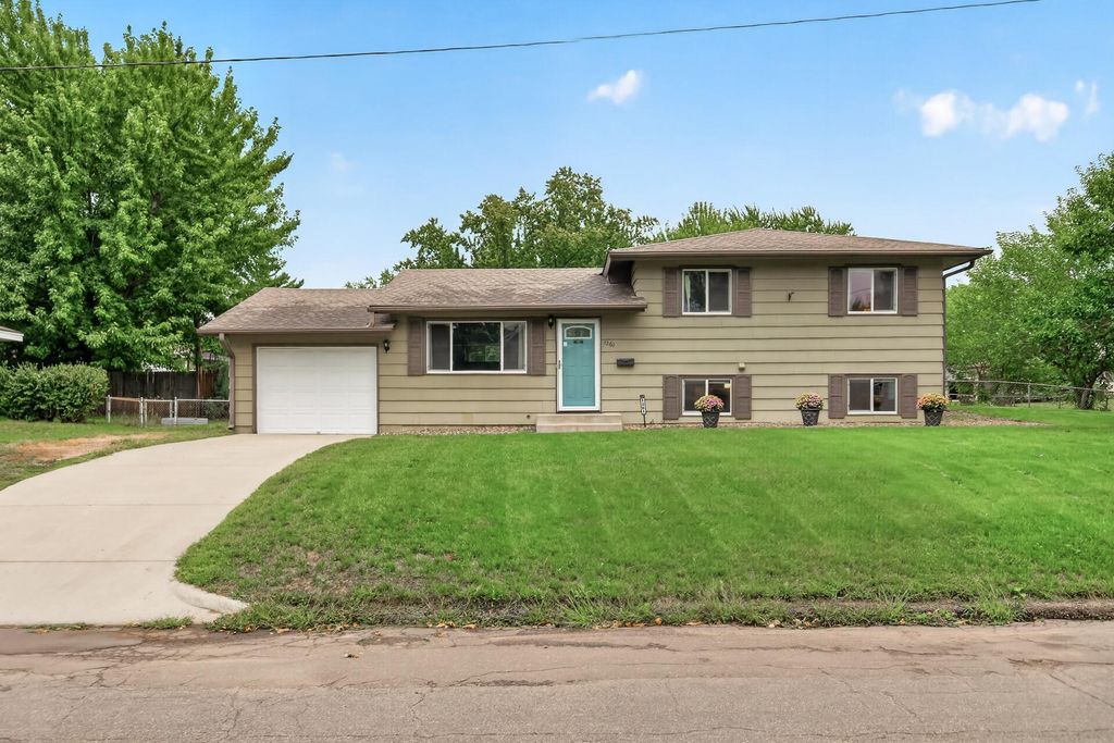 1261 Gary Drive, Saint Paul Park, MN 55071 — exterior