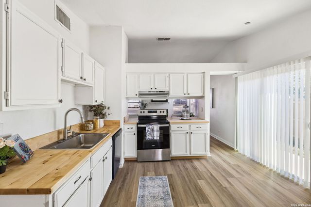 4001 colonial sun, San Antonio, TX 78244