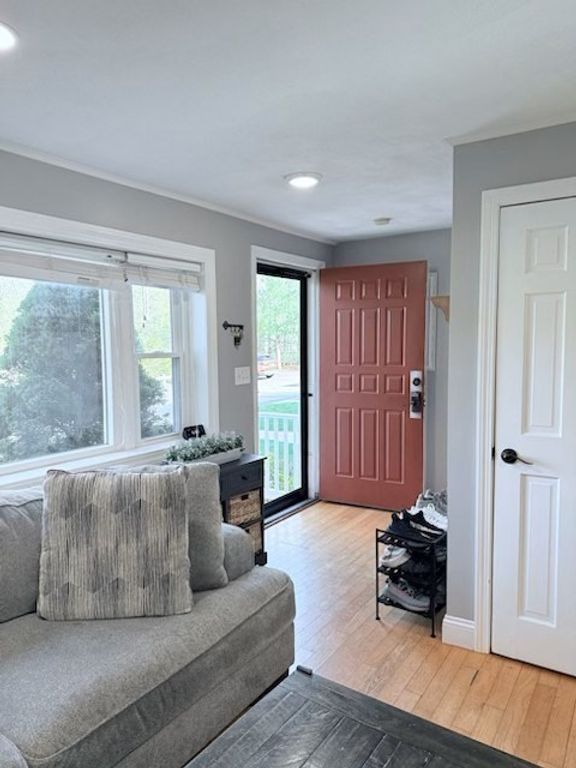 152 E Bacon St D2, Plainville, MA 02762