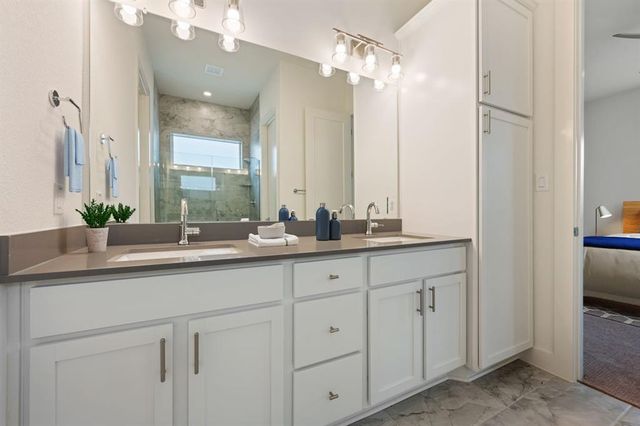 2050 Lohmans Spur RD 2102, Lakeway, TX 78734