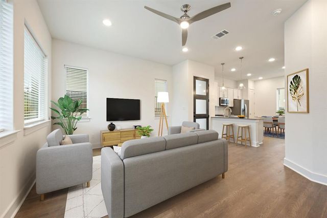 2050 Lohmans Spur RD 2102, Lakeway, TX 78734