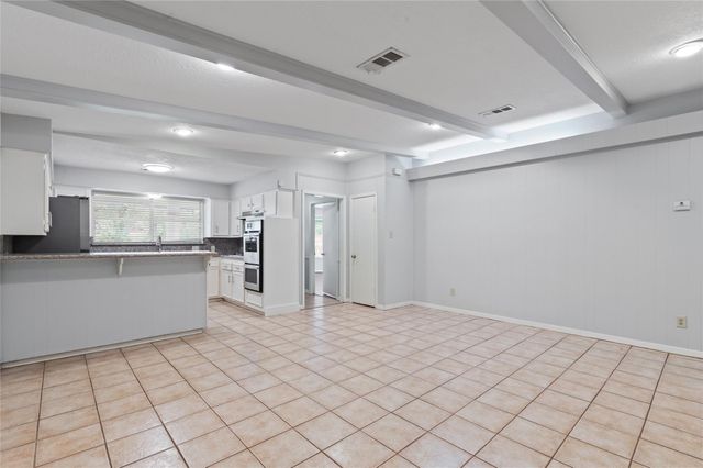 118 E Thornton Road, Houston, TX 77022