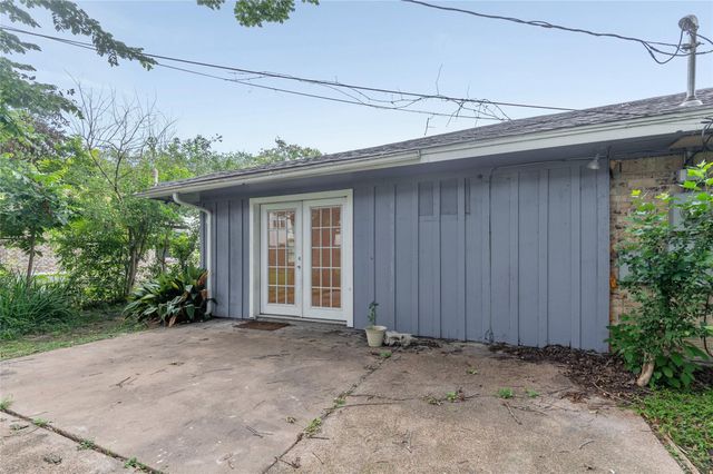 118 E Thornton Road, Houston, TX 77022
