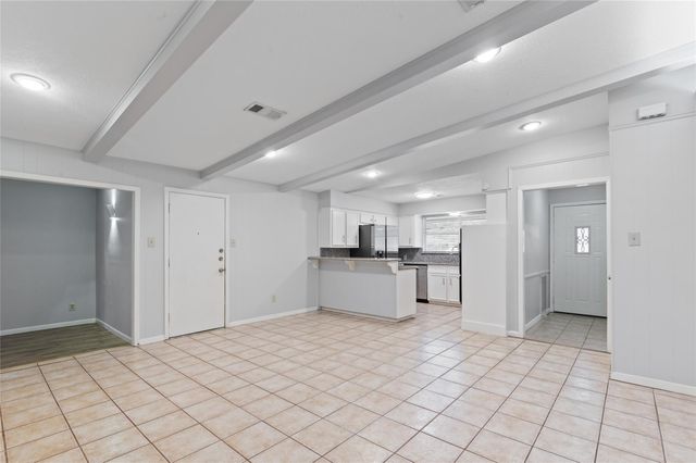 118 E Thornton Road, Houston, TX 77022