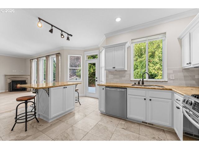1485 Se IRONWOOD Ln, Gresham, OR 97080