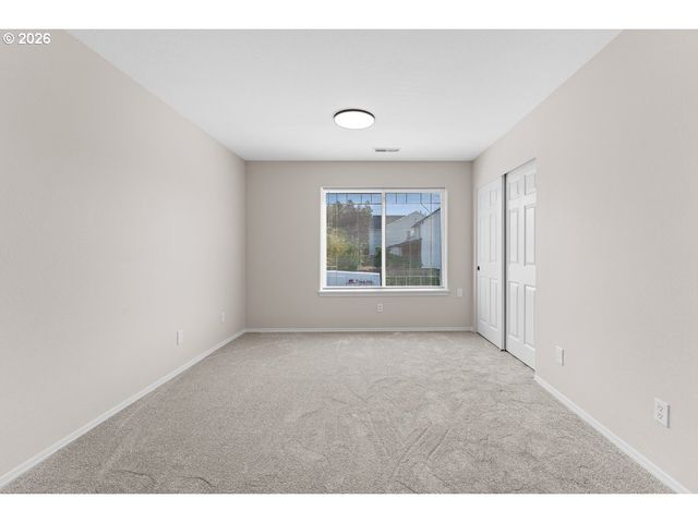 1485 Se IRONWOOD Ln, Gresham, OR 97080