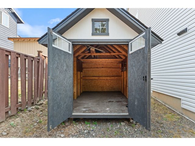1485 Se IRONWOOD Ln, Gresham, OR 97080