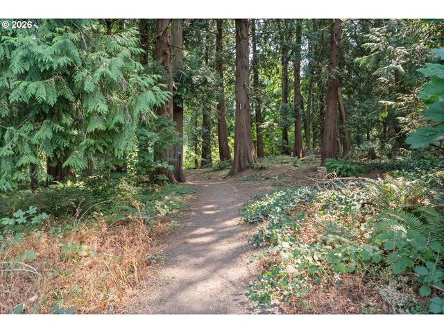 1485 Se IRONWOOD Ln, Gresham, OR 97080
