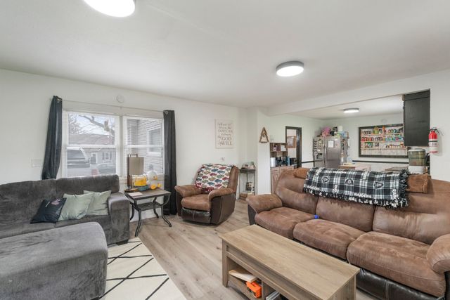 803 W Nevada Street, Marshalltown, IA 50158