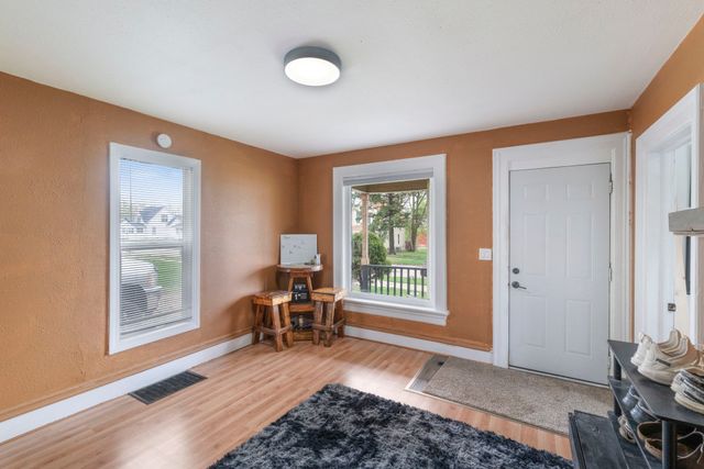 803 W Nevada Street, Marshalltown, IA 50158