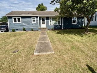 216 Daleview Ave, Gallatin, TN 37066