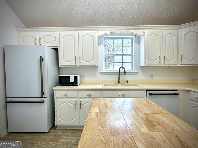 420 Us Highway 319 S, Wrightsville, GA 31096