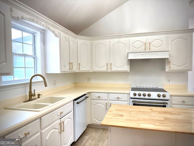 420 Us Highway 319 S, Wrightsville, GA 31096