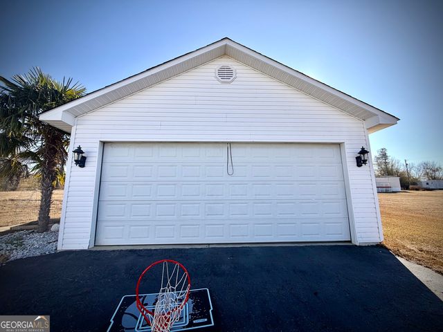 420 Us Highway 319 S, Wrightsville, GA 31096