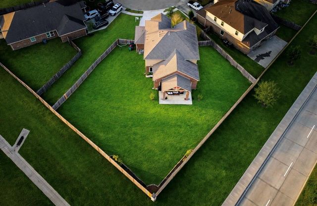 8606 Morning Dove Lane, Baytown, TX 77521