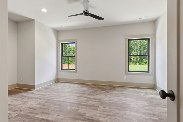 4088 Hollybank Drive, Spartanburg, SC 29303