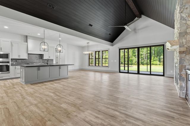 4088 Hollybank Drive, Spartanburg, SC 29303