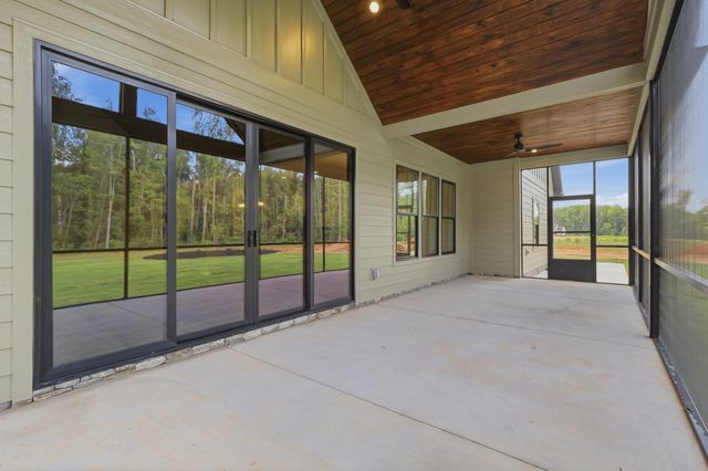 4088 Hollybank Drive, Spartanburg, SC 29303