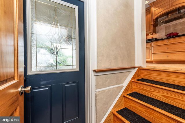 76 BROAD ST, Elmer, NJ 08318