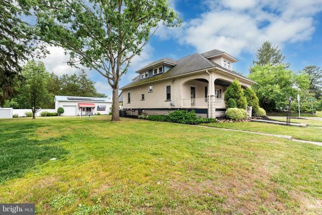 76 BROAD ST, Elmer, NJ 08318