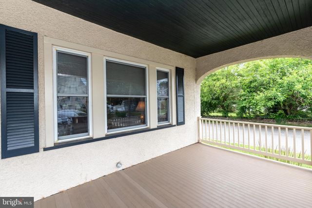 76 BROAD ST, Elmer, NJ 08318