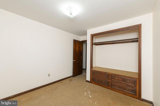 934 ORCHARD RD, Willow Street, PA 17584