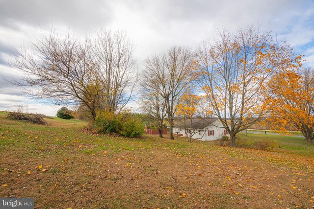 934 ORCHARD RD, Willow Street, PA 17584