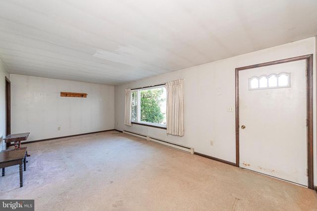 934 ORCHARD RD, Willow Street, PA 17584