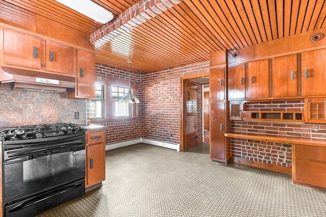 197 Bainbridge St, Malden, MA 02148