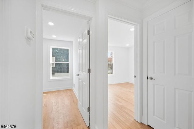 154 Oakmanor Pkwy, South Plainfield Boro, NJ 07080