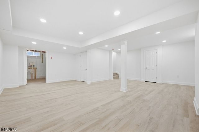 154 Oakmanor Pkwy, South Plainfield Boro, NJ 07080