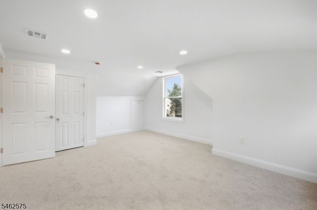 154 Oakmanor Pkwy, South Plainfield Boro, NJ 07080