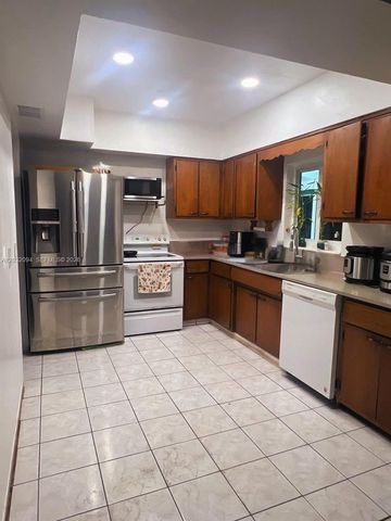 6492 SW 25th St, Miramar, FL 33023