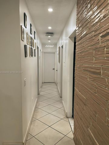 6492 SW 25th St, Miramar, FL 33023