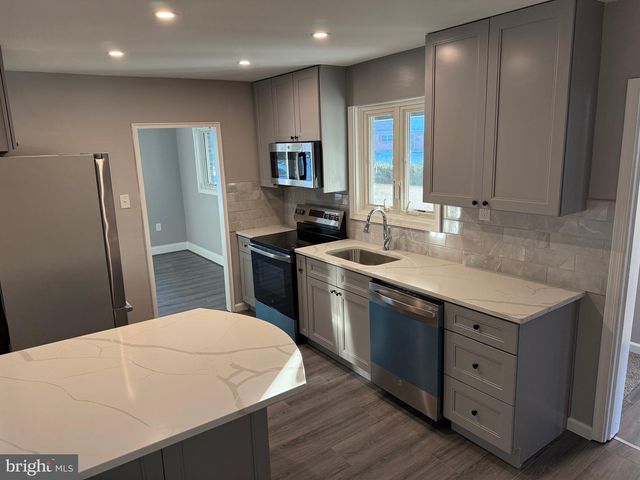 10 HOMEWOOD RD, Wilmington, DE 19803