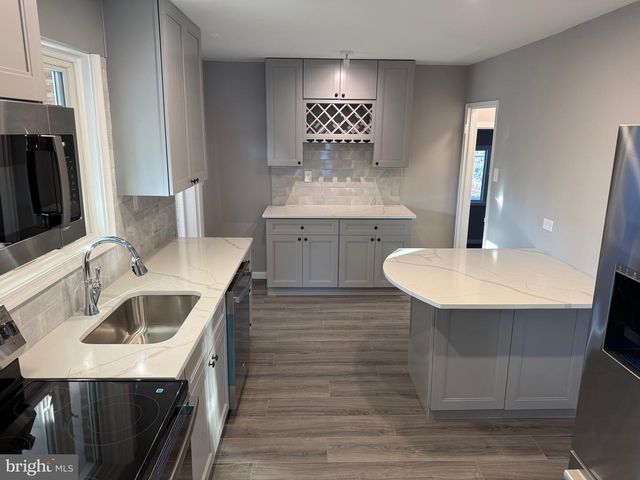 10 HOMEWOOD RD, Wilmington, DE 19803