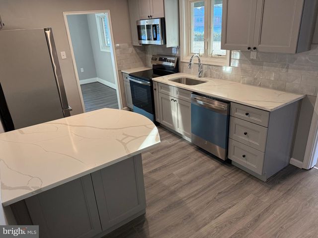 10 HOMEWOOD RD, Wilmington, DE 19803