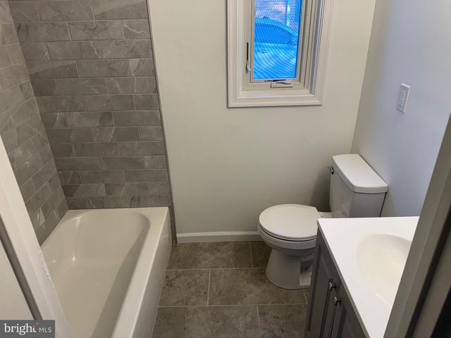 10 HOMEWOOD RD, Wilmington, DE 19803