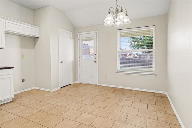 8613 SW 46th Place, Oklahoma City, OK 73179