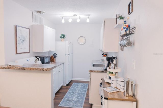 1700 SW 16TH COURT C5, Gainesville, FL 32608