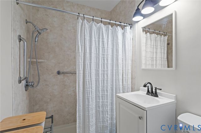 6711 Patterson Ave, Richmond, VA 23226