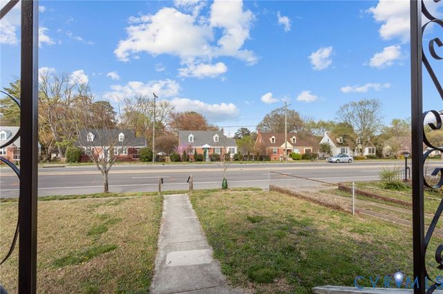 6711 Patterson Ave, Richmond, VA 23226