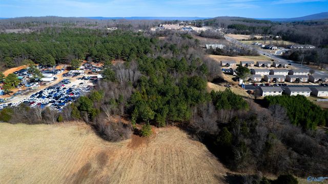 4936 Meridian Street, Huntsville, AL 35810