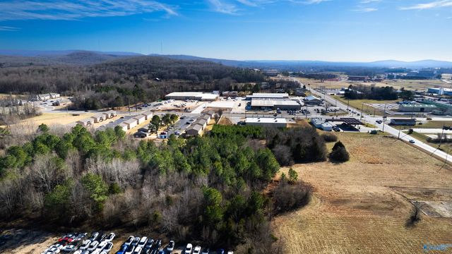 4936 Meridian Street, Huntsville, AL 35810