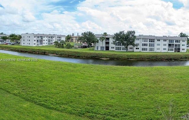 3120 N Pine Island Rd 307, Sunrise, FL 33351