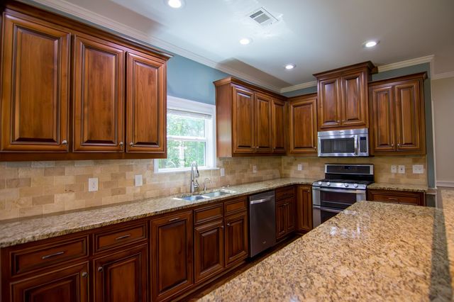 1206 Cottage Pointe Court, Columbus, GA 31904