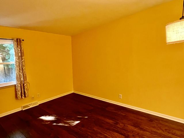 1905 Crestwood Lane, Norton Shores City, MI 49441