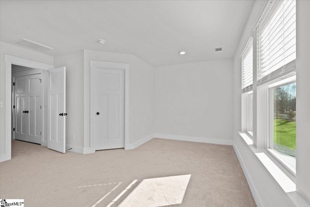 541 W Norvell Court, Spartanburg, SC 29307