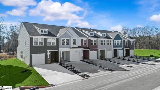 541 W Norvell Court, Spartanburg, SC 29307